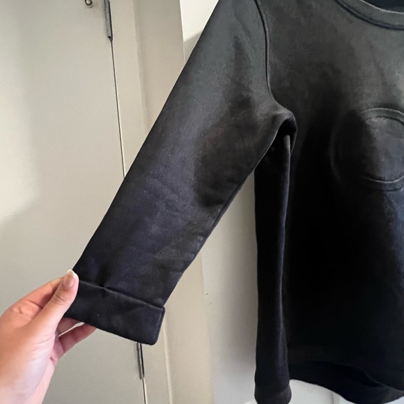 Calvin Klein sweatshirt - Picture 2 of 4